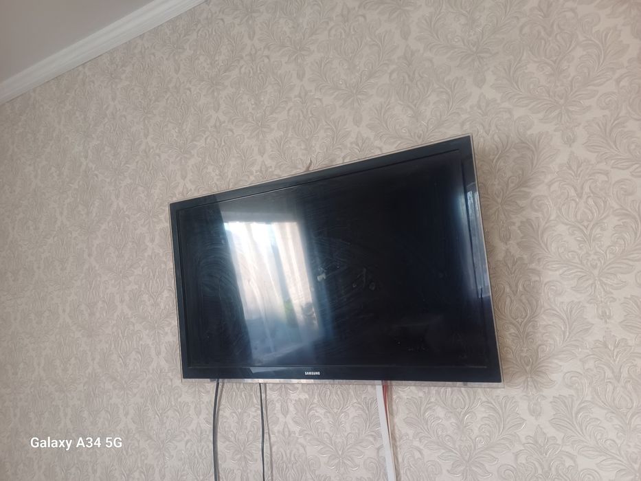 Телевизор Продам на запчасти