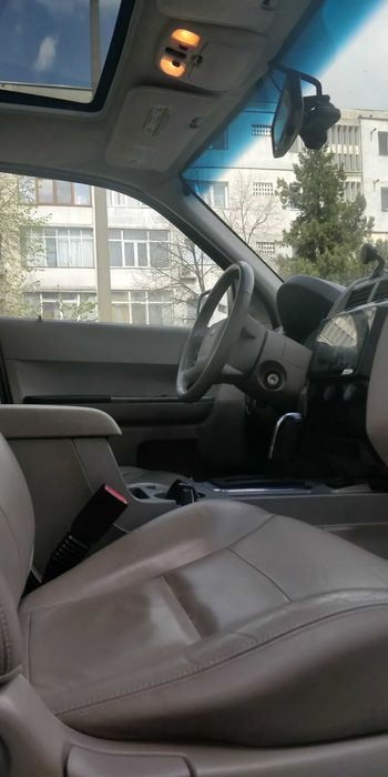 Ford Escape SUV hibrid