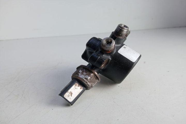 Rampa injectoare Cu senzor pressiune 8200057232 Dacia Duster prima ge