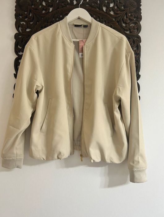 Jachetă Esmara.Jacheta este noua, cu eticheta.