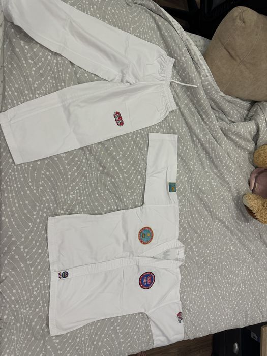 Продам кимоно на 7-8 лет