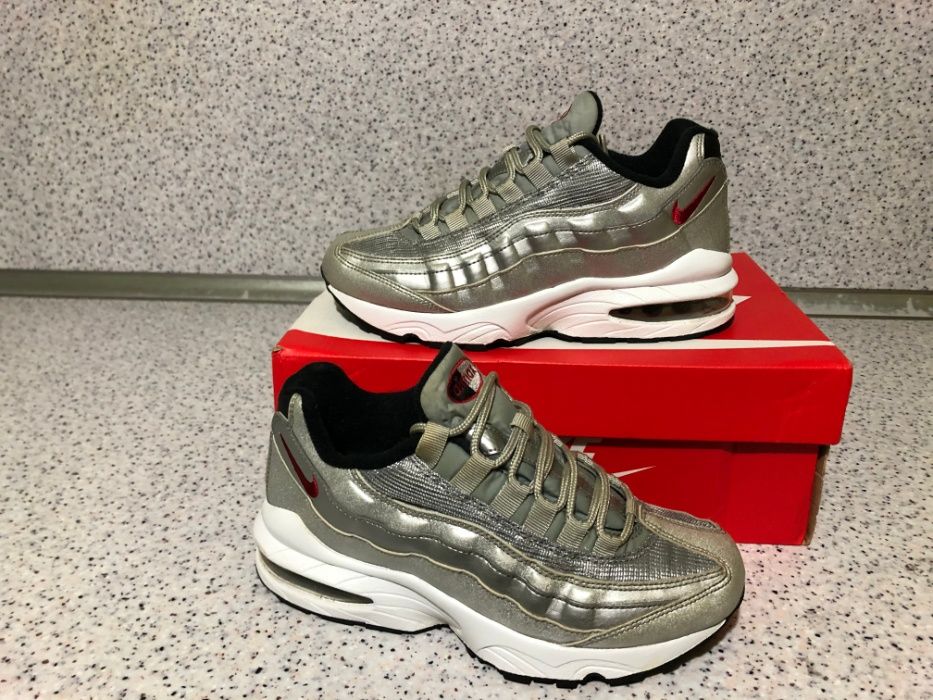ОРИГИНАЛНИ *** Nike Air Max 95 QS GS 'Metallic Silver Bullet' Red