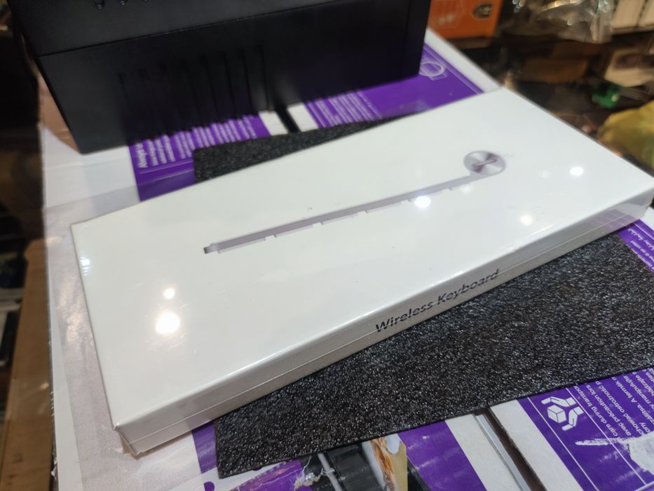 Чисто нова Аpple keyboard mc184b/b A1314