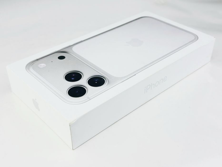 НАЛИЧЕН! Apple iPhone 17 Pro Max 256GB Silver НОВ!