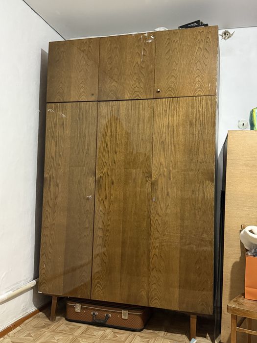Продаётся шкаф по дешевой цене!