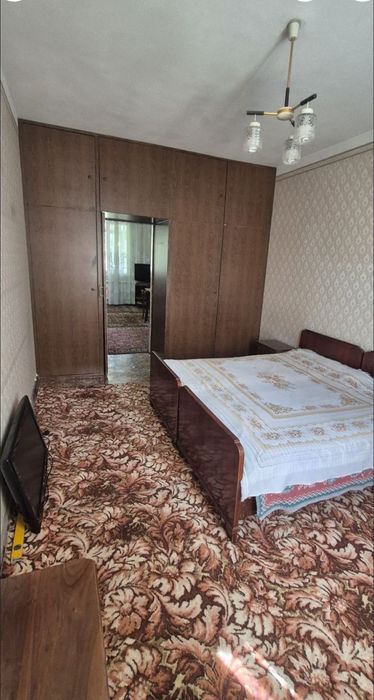 Аренда 2- хонали берилади , массив Феруза