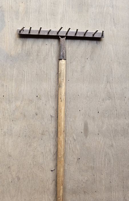 Грабли, вилы , тяпки, культиватор б/у