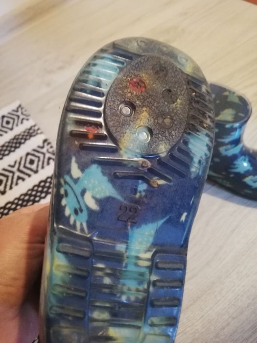 Cizmulițe din cauciuc.