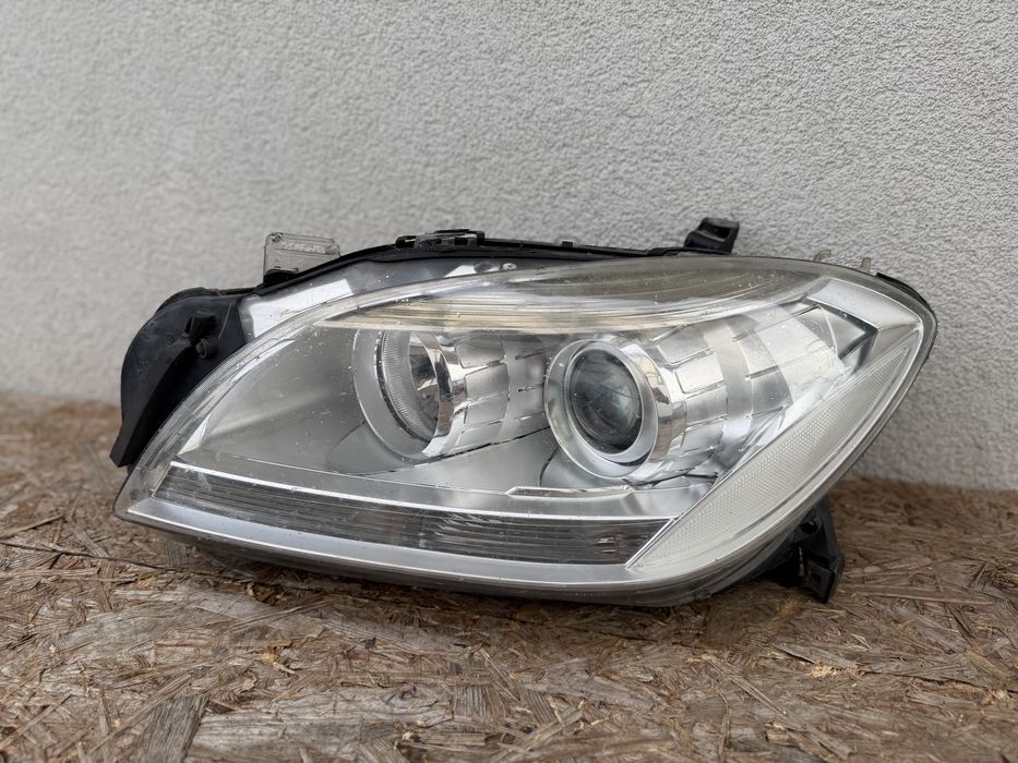 Far stanga Mercedes ML W166 cu lupa halogen Original Europa