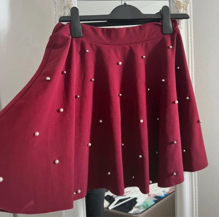 Fusta dama Zara cu perle