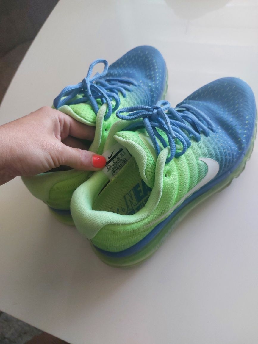 Nike air max run easy 40 номер