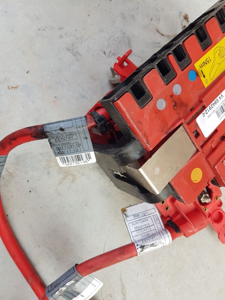 Bmw бмв е90 е92 е92 330д n57 325d 204кс 245кс плюсова клема
