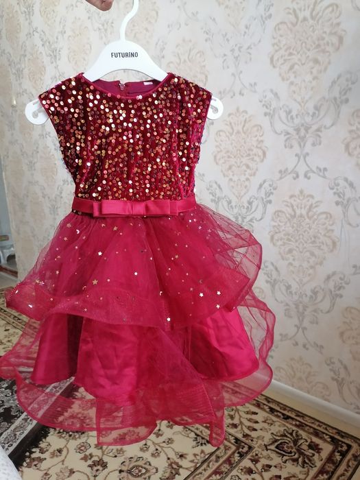 Нарядное платье детское