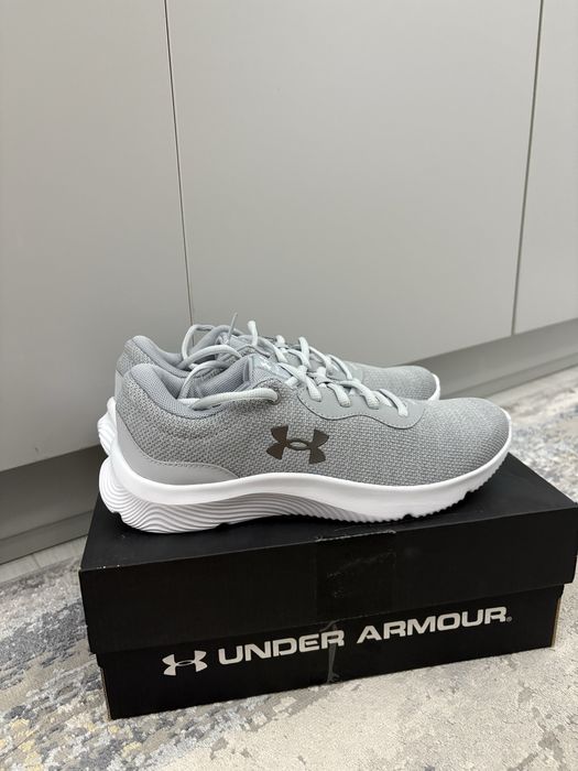 Кроссовки Under Armour UA W Mojo 2