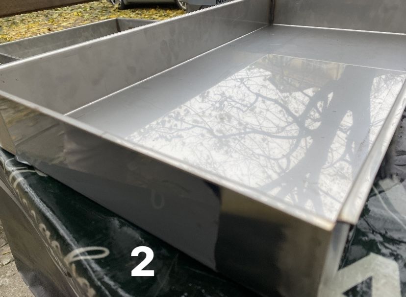 Нераждавейки тави инокс