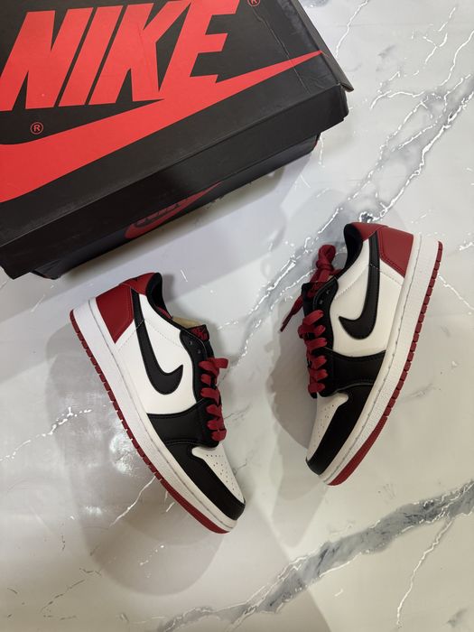 Nike Jordan 1 low red