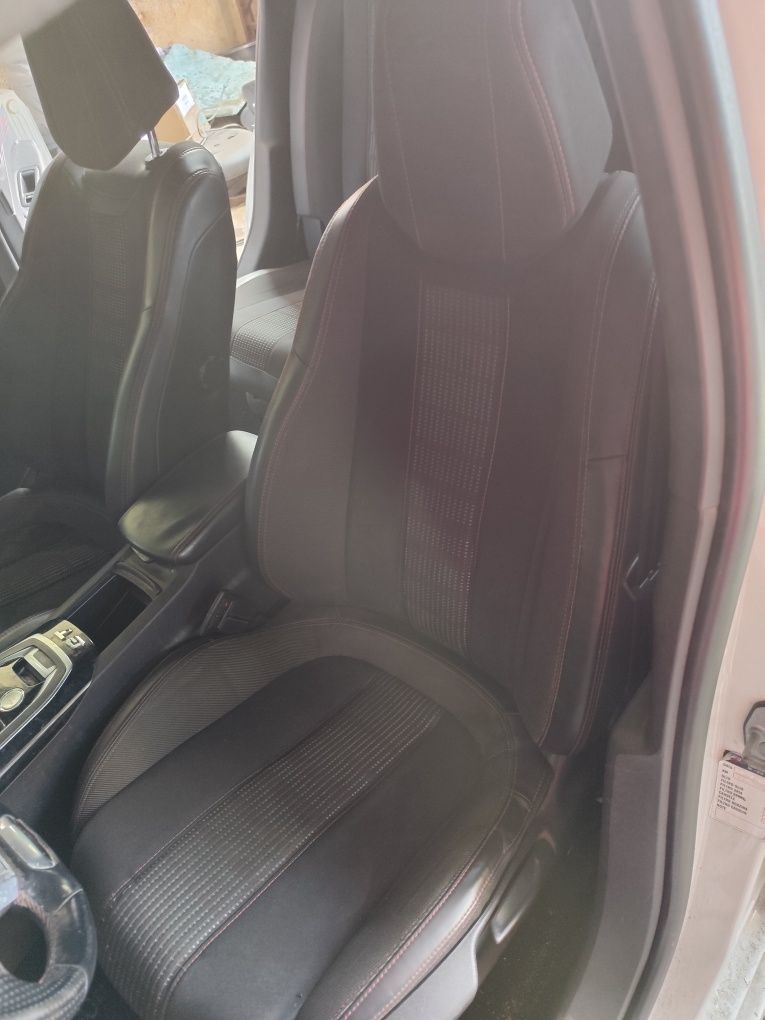 Pegoet,Пежо 308 2019 г 2.0Blue 150-2.0HDI 150 k AHX