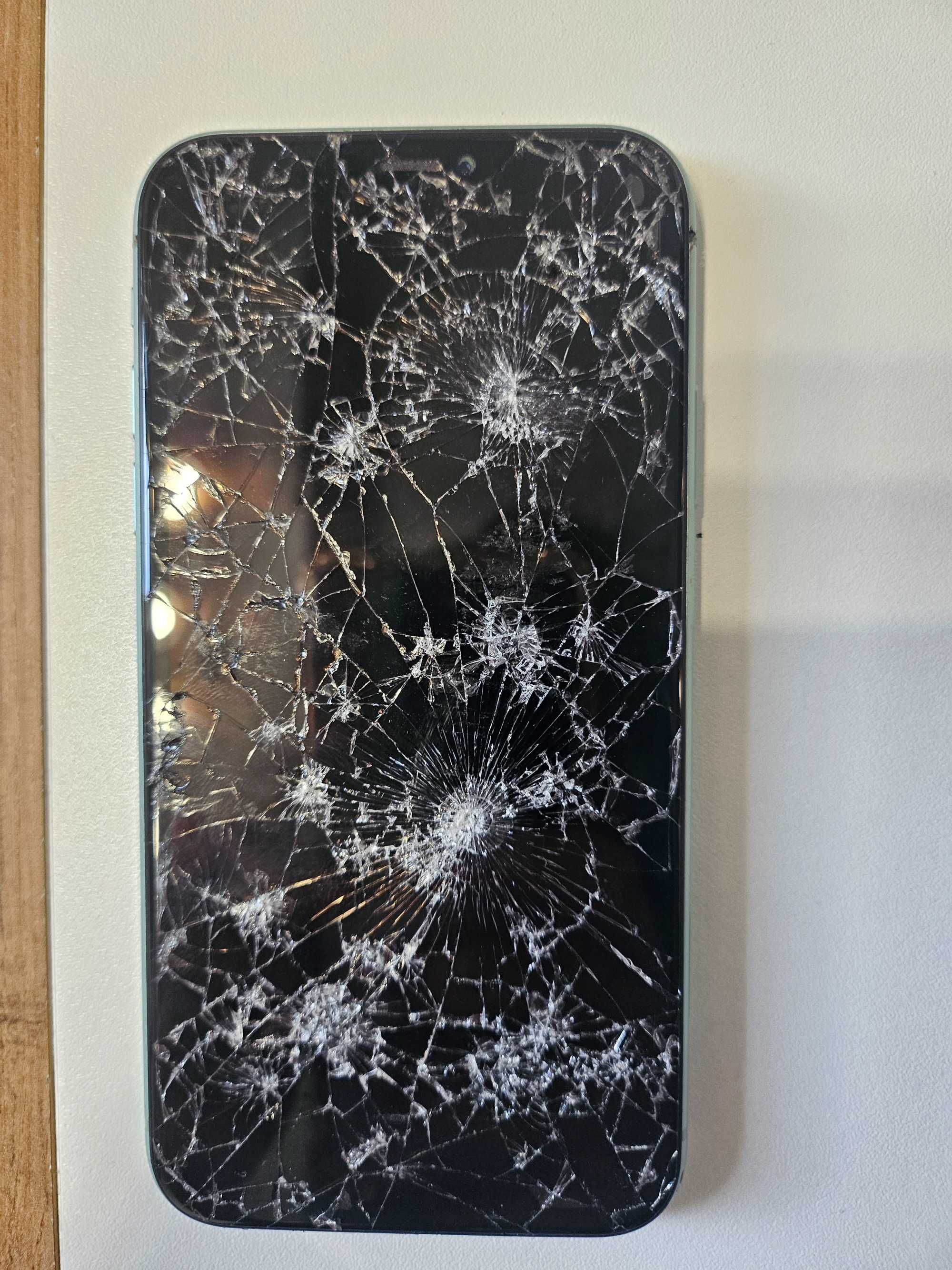 Iphone 11 за части