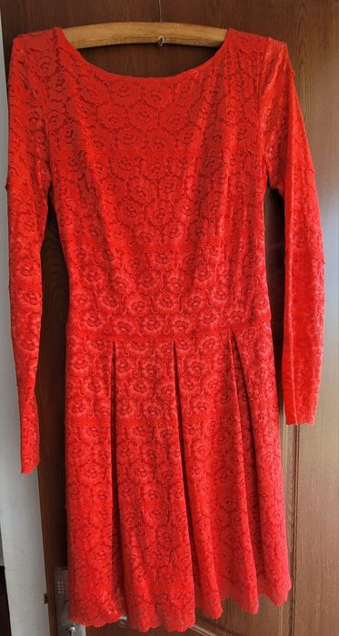 Rochie în stare excelenta purtata foarte putin