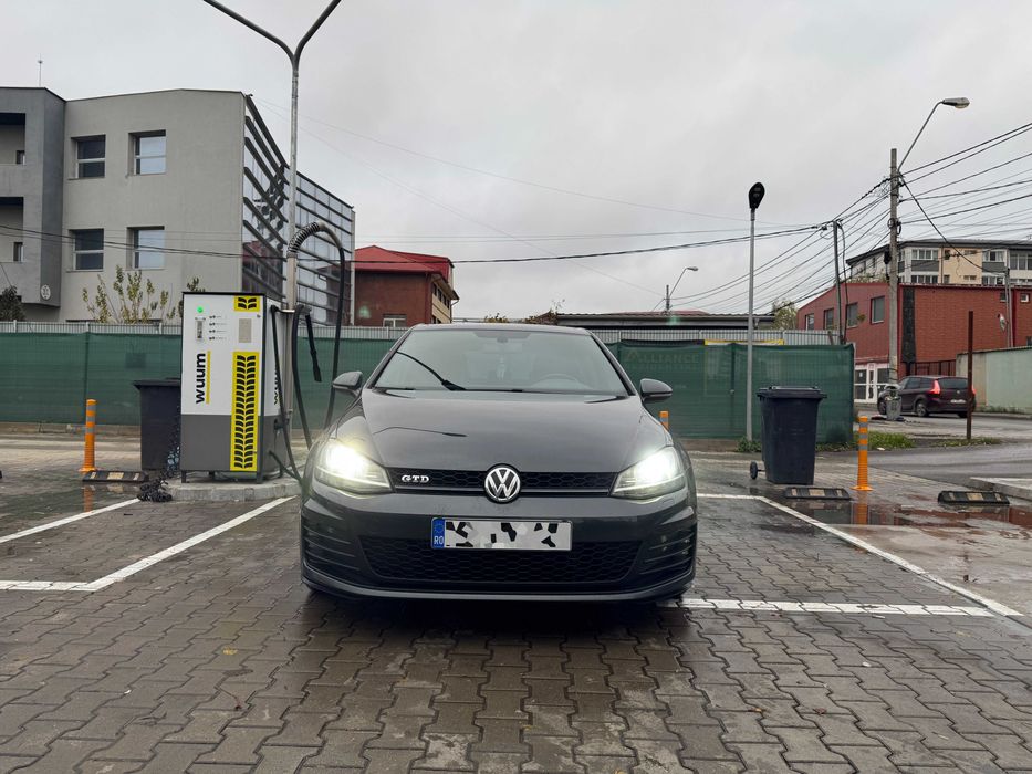 Volkswagen Golf 7 GTD 2.0 TDI