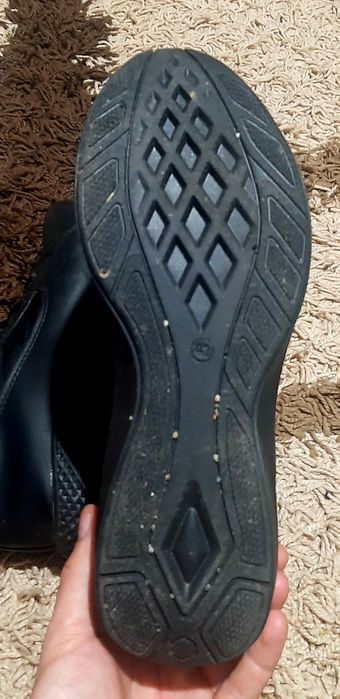 Vând ghete bărbați/femei