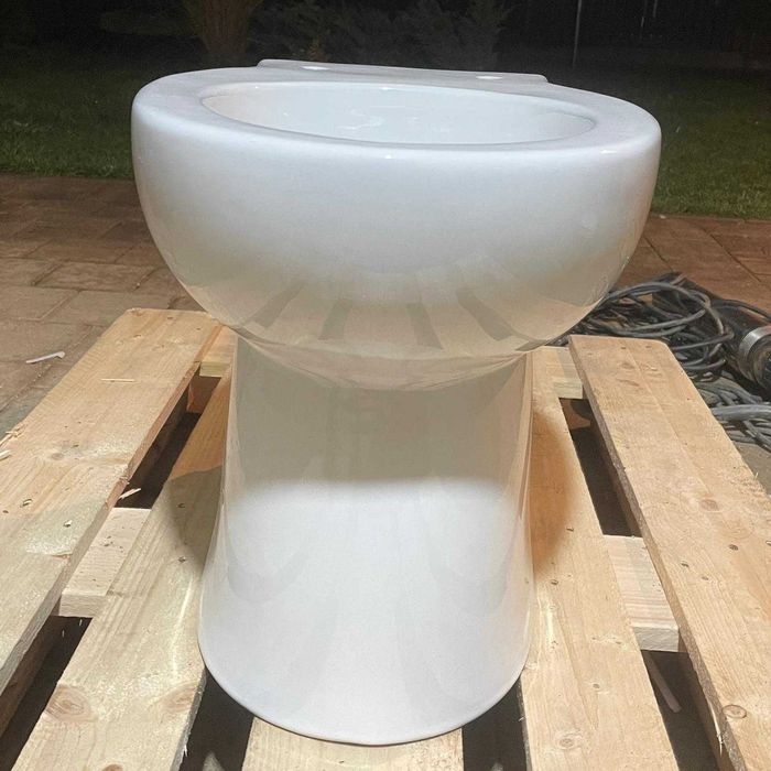 Silence – Toaletă cu macerator silențios, 500 W, nouă