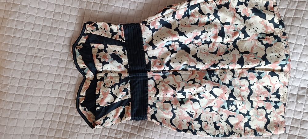 Официална рокля с бюстие