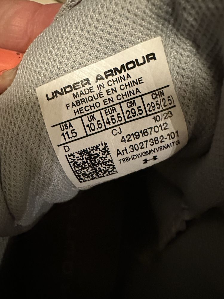 Нови мъжки боти Under Armour номер 45,5