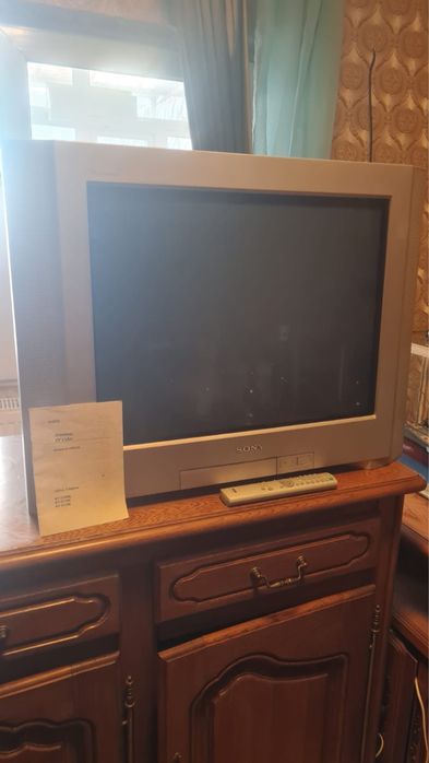 Televizior Sony cu tub plat