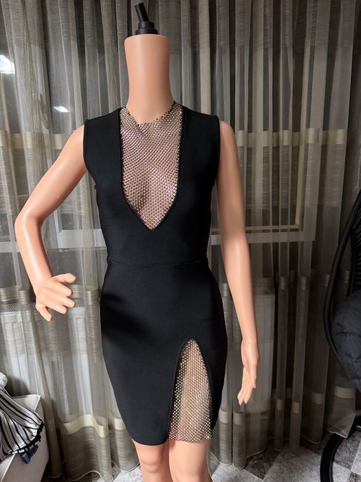 Черна рокля Bellabarnett