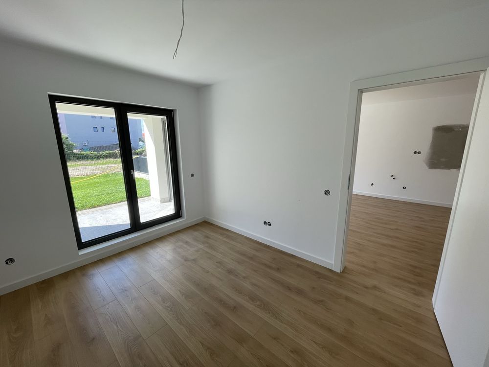 Exclusivitate! Apartament 2 camere + gradina 21 mp, Calea Moldovei
