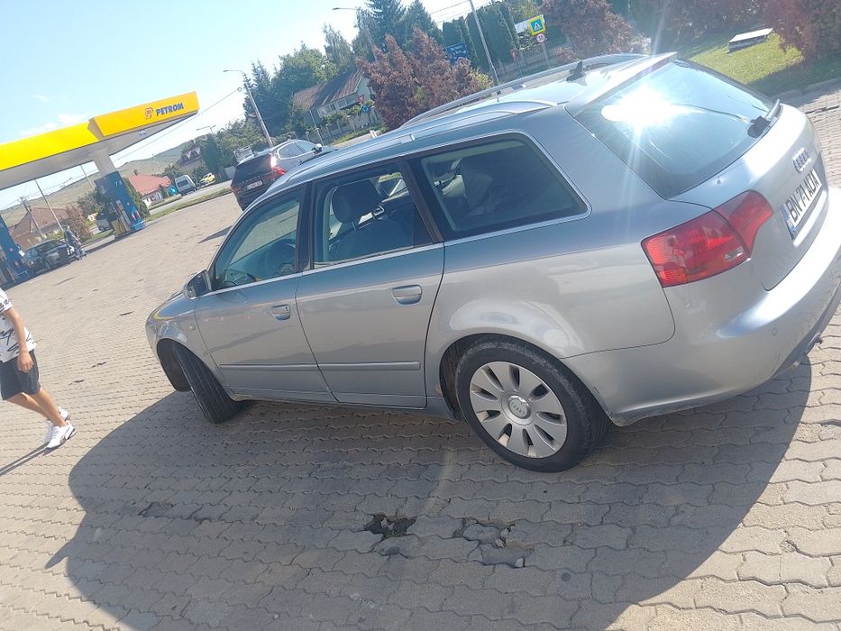 Vând sau schimb Audi