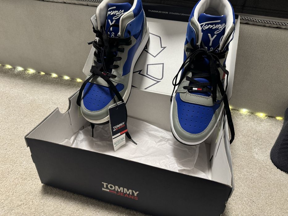 Чисто Нови Обувки Tommy Hilfiger