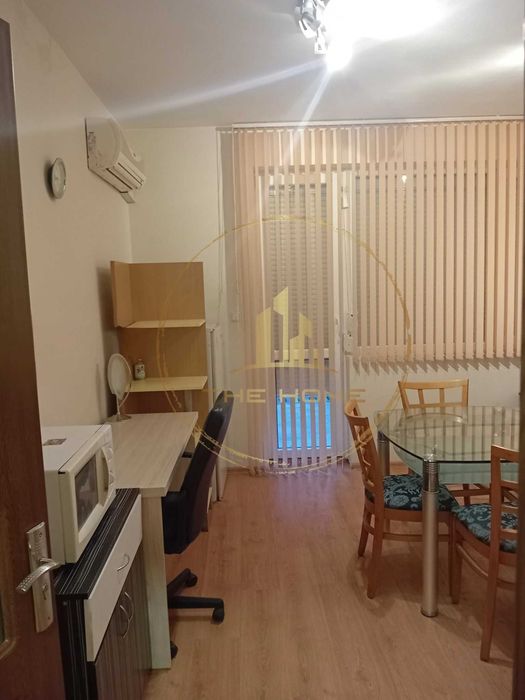 Дава се под наем Едностаен апартамент в Варна, Бриз - 30 кв.м за 250 € - Снимка #2
