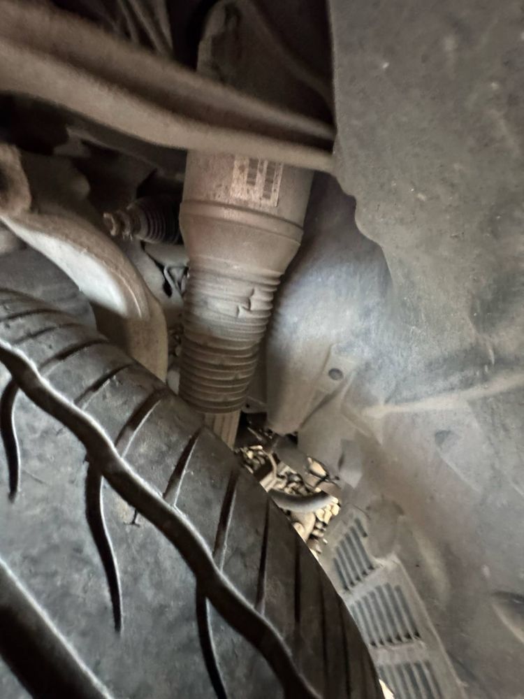 Vand audi a8 spre dezmembrari