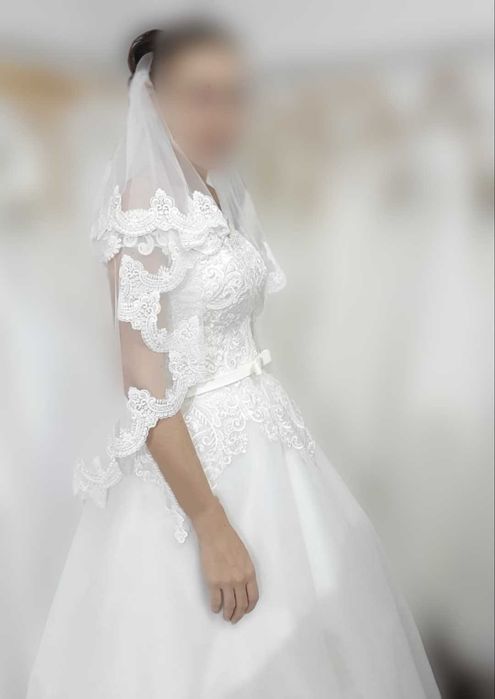 Rochie mireasa (nepurtata) + voal