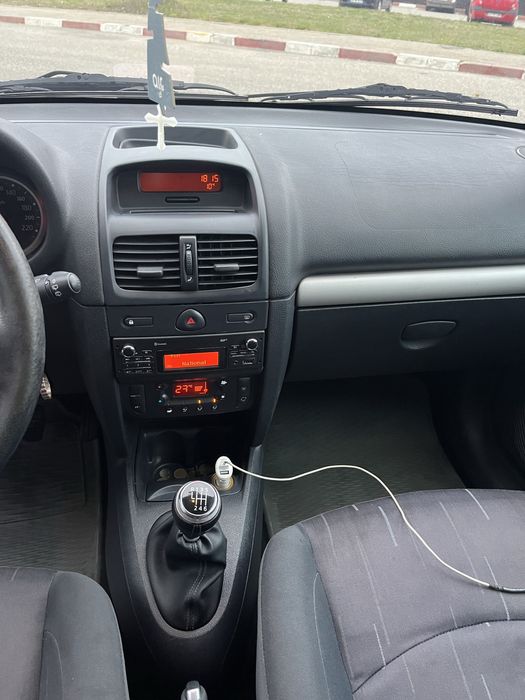 Renault Clio 2 2005 219.000km Climatronic