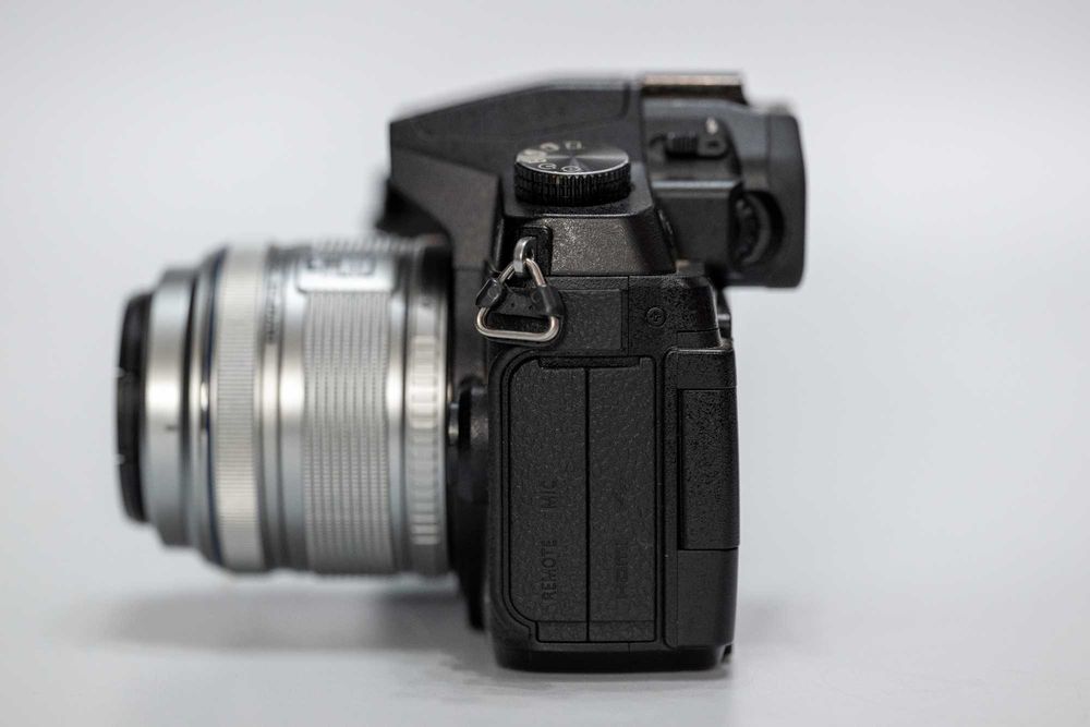 Panasonic Lumix DMC- G80 + 2 obiective