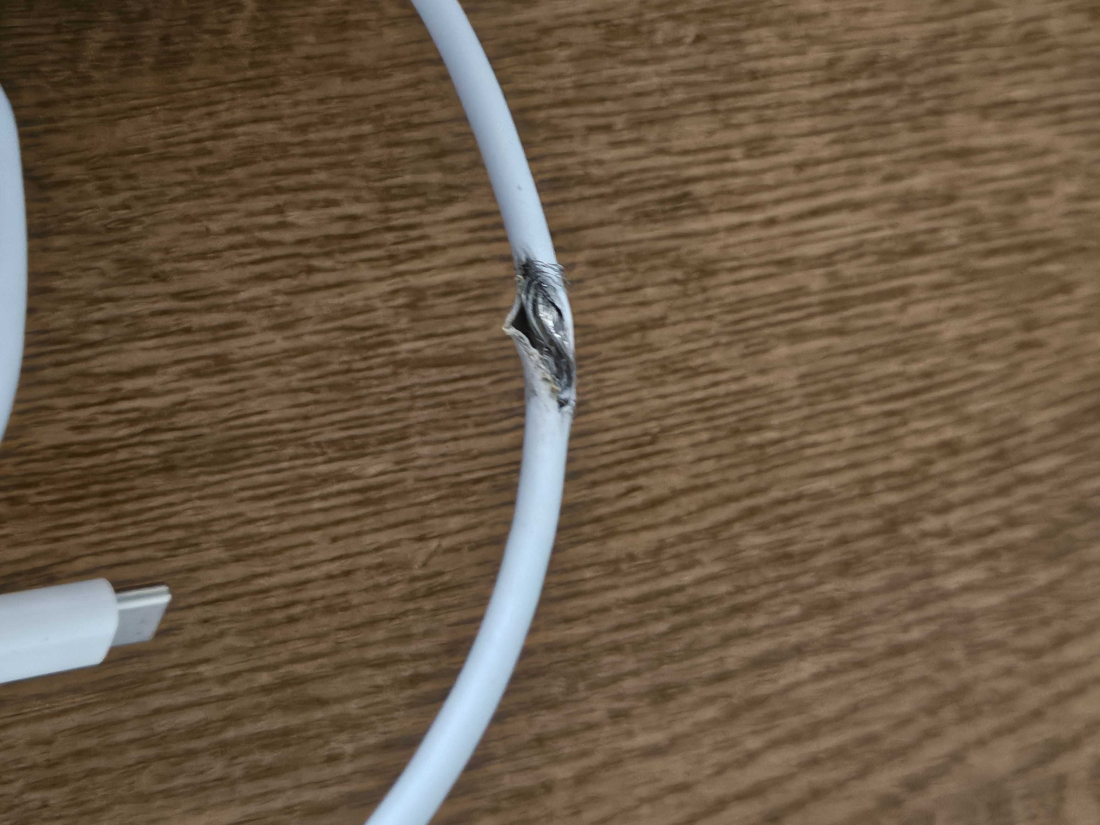 Продам MacBook Pro M1, + Мышь Apple Magic Mouse