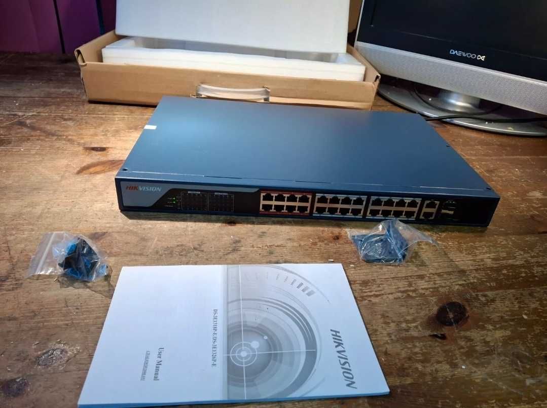 Hikvision POE Switch DS-3E1326P-E Fast Ethernet
