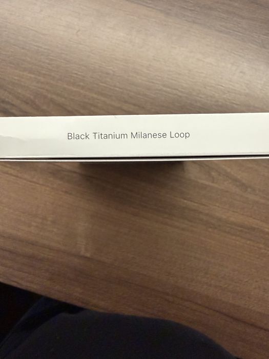 Curea apple watch Black Titanium Milanese Lopp