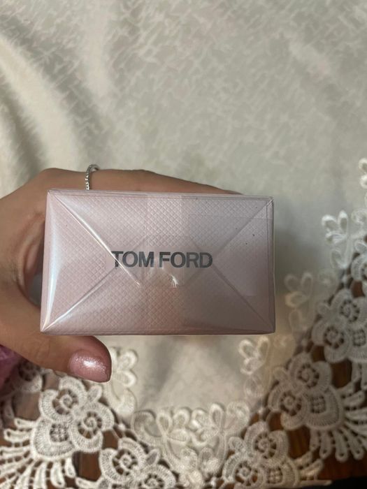 Vand parfum tom ford Rose Prick