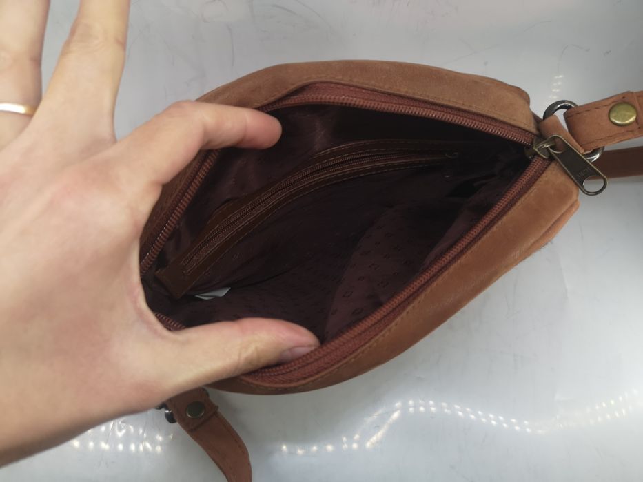 Малка дамска чантичка (естествена кожа) Laura Ashley