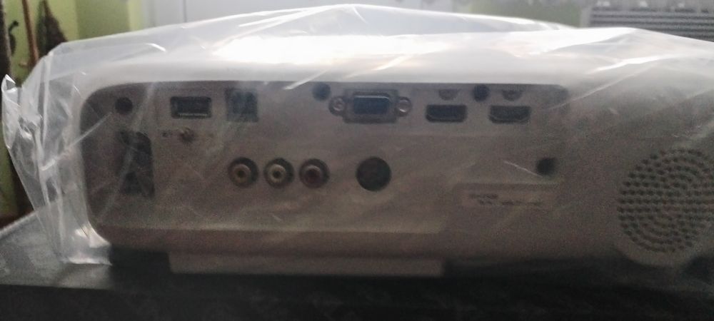 Proiector Epson Nou