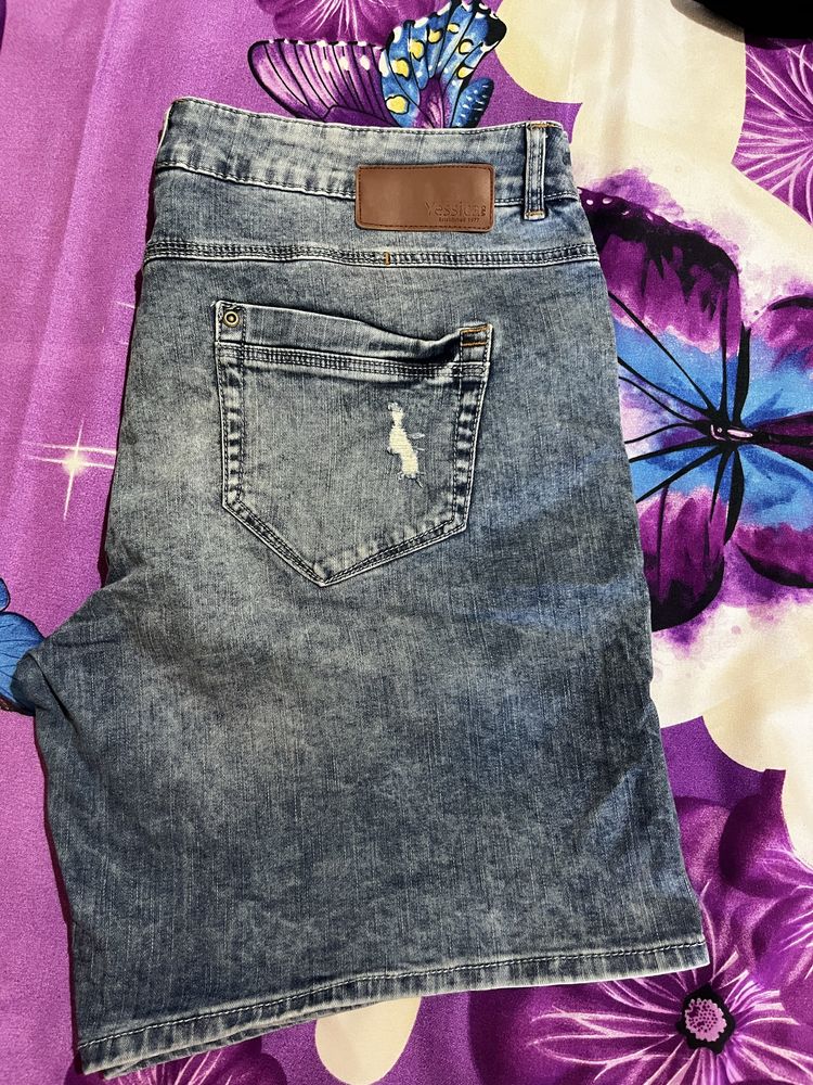 Pantaloni scurti de dama