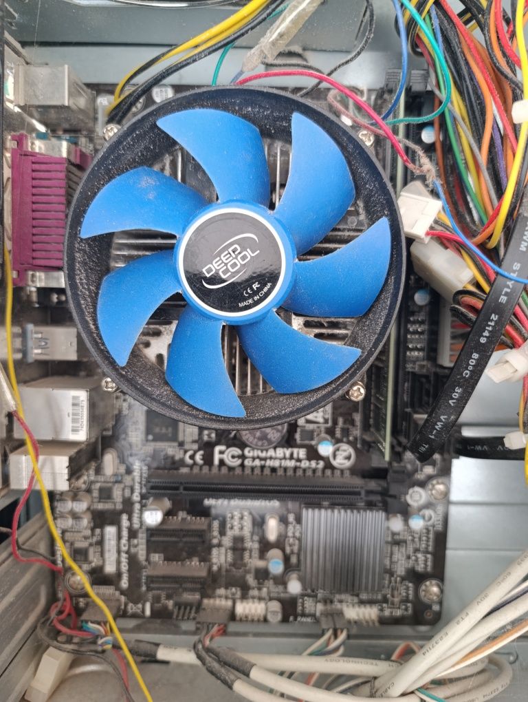 Продам комплект gygabite ga h81m ds2+проц i3 4170+4gb ddr3