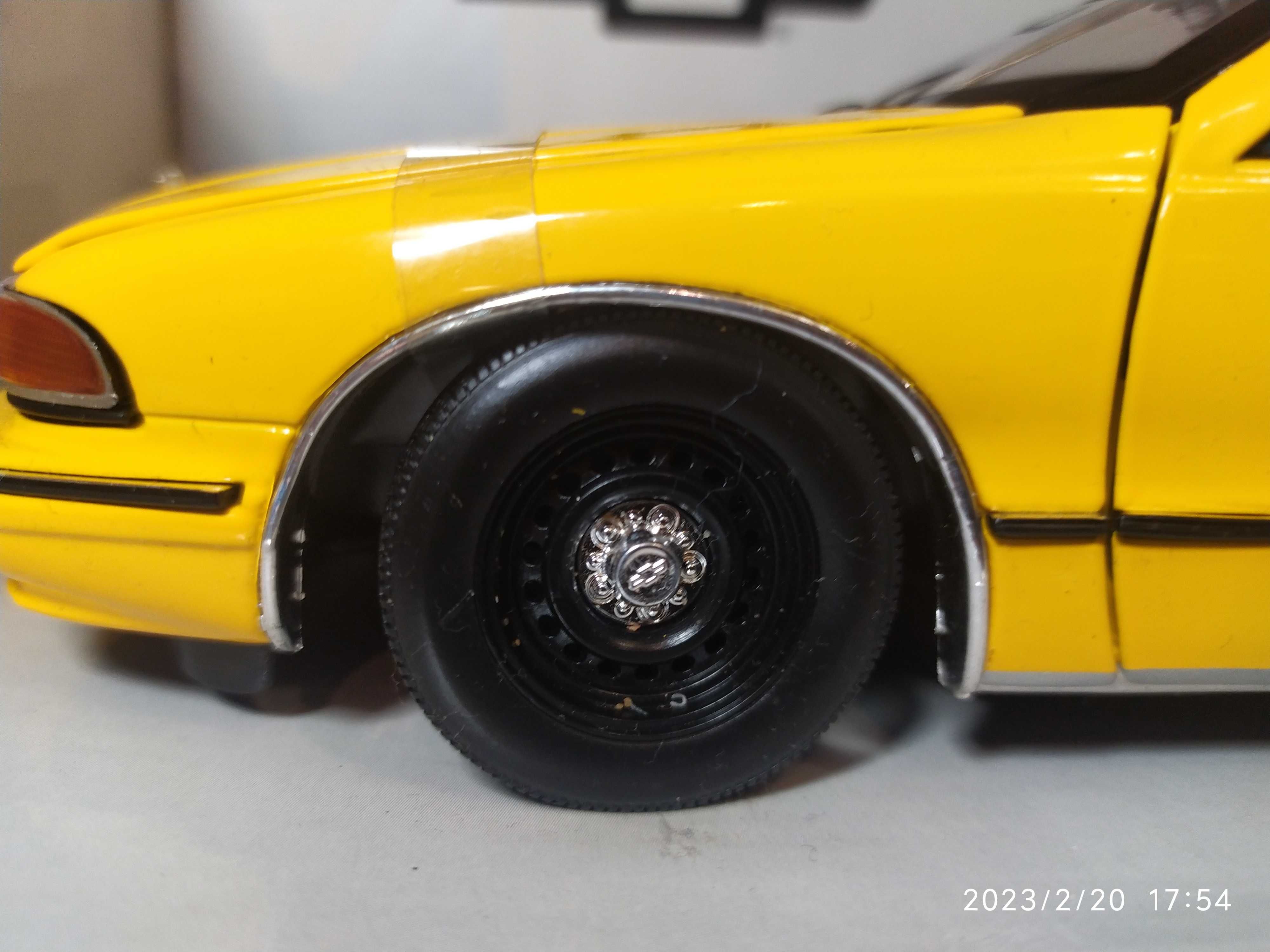 1:18 Chevrolet Caprice NY TAXI - UT MODELS