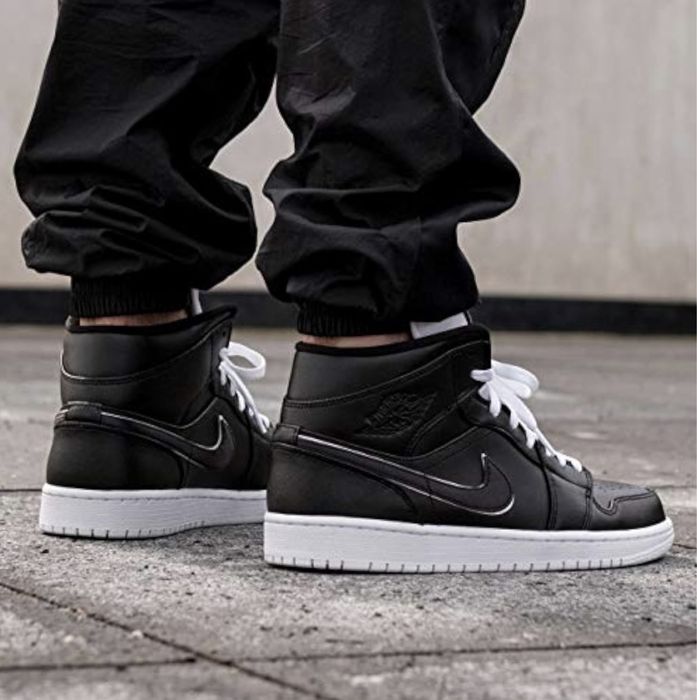 Nike Air Jordan 1 Mid Se