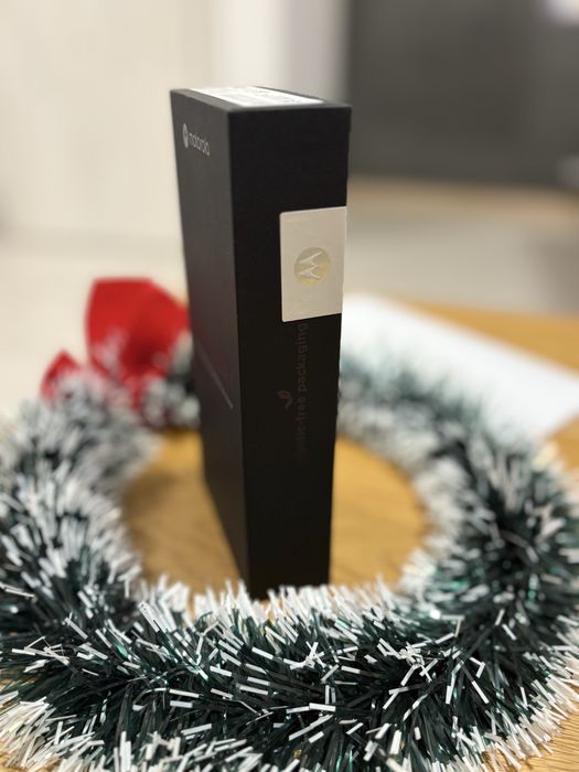 Motorola Razr 60 Ultra/ 512 GB/ Pantone Mountain Trail Гаранция 24м