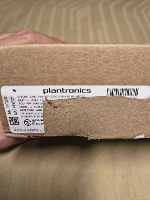 Poly Voyager 5200 USB-A Bluetooth слушалка+BT700 донгъл